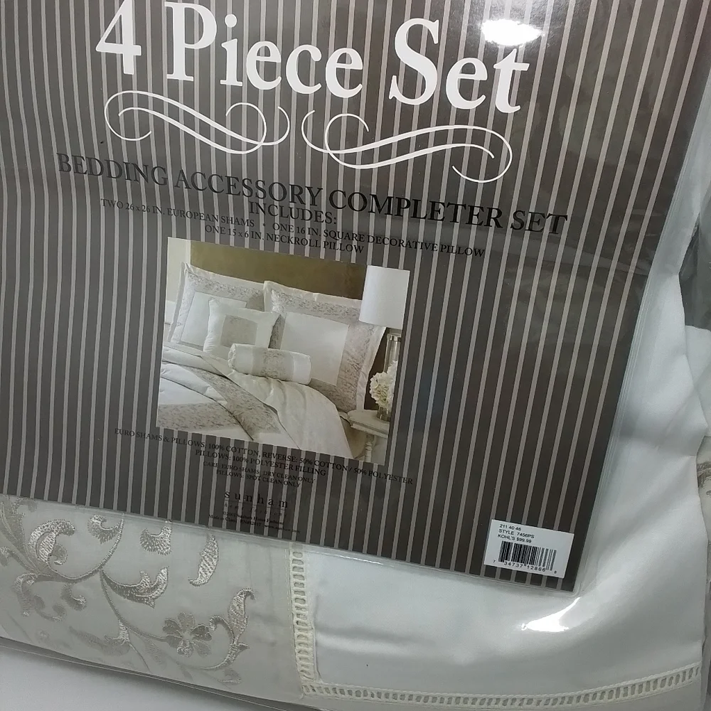Bedding Pillows and Shams 4 Piece Set NEW